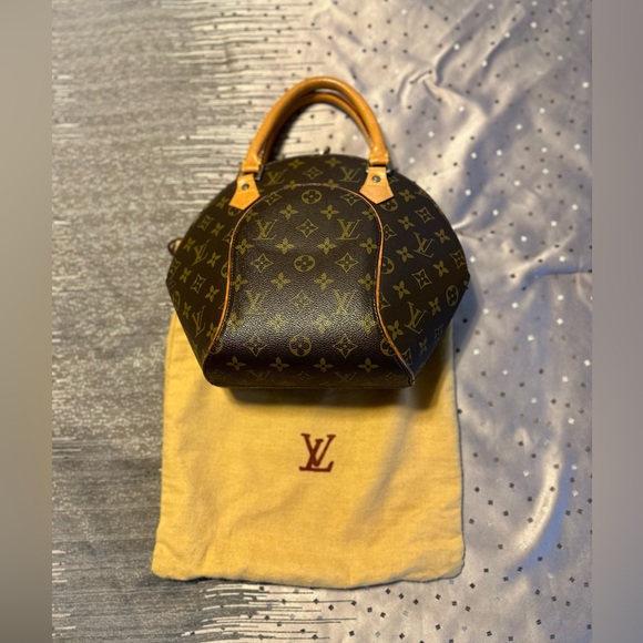 Louis Vuitton Bowling Bag Purse - Picture 4 of 12